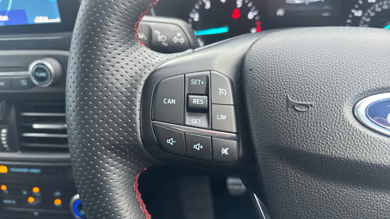 Ford Focus 1.0 EcoBoost Hybrid mHEV 125 ST-Line Edition 5dr Petrol Hatchback